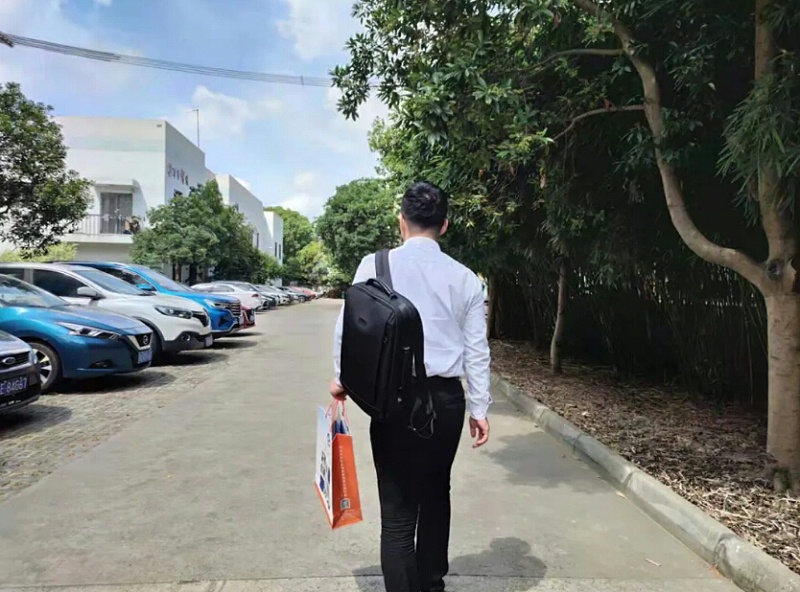 高溫下的環保人